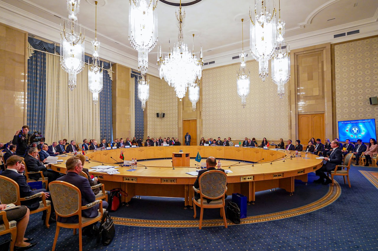Алексей Оверчук принял участие в заседании Экономического совета СНГ Алексей Оверчук принял участие в заседании Экономического совета СНГ