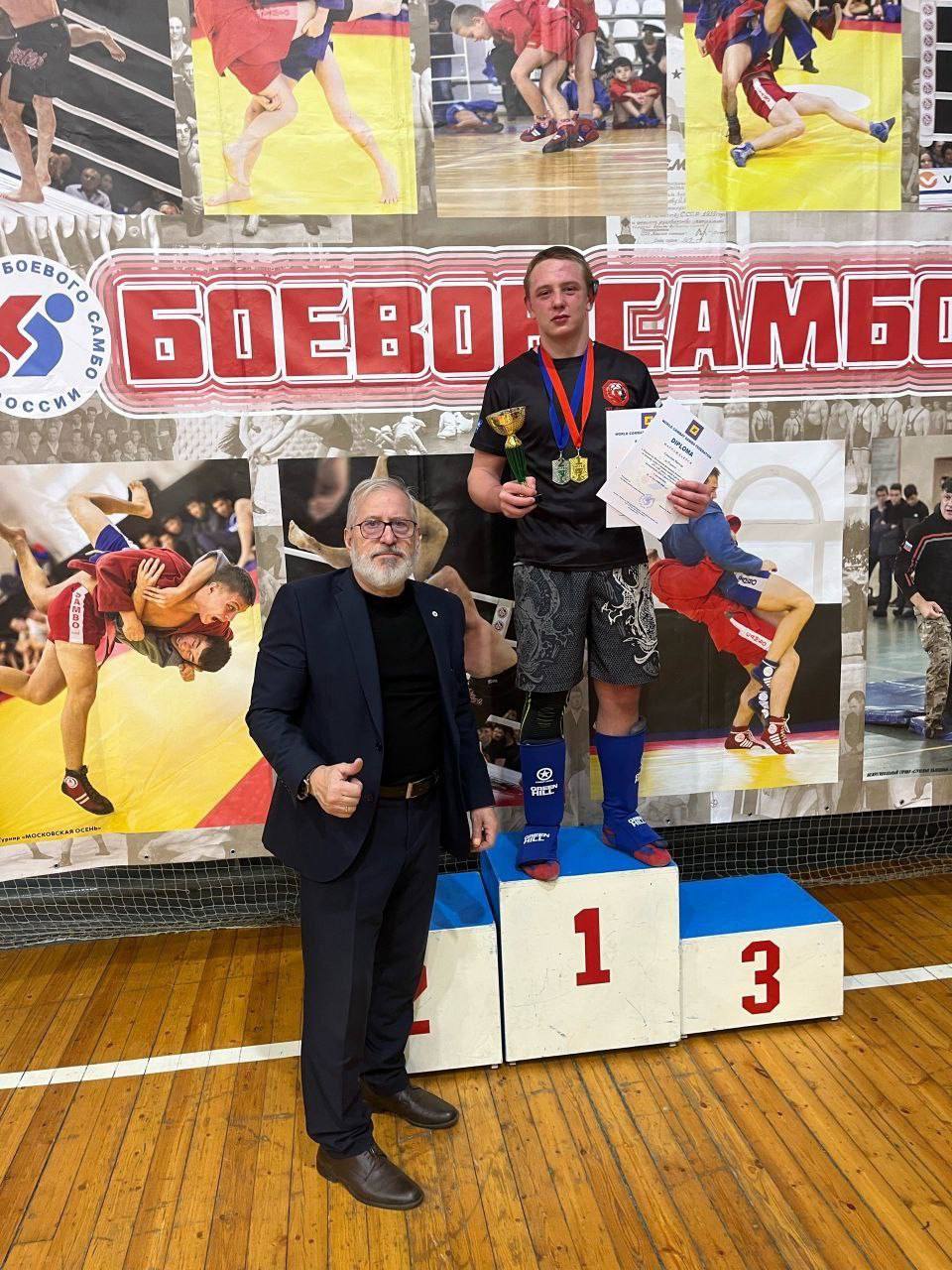 Спортсмен из ДНР Сакалош Виктор воспитанник тренера и ветерана СВО Ревякина С.В Спортсмен из ДНР Сакалош Виктор воспитанник тренера и ветерана СВО Ревякина С.В