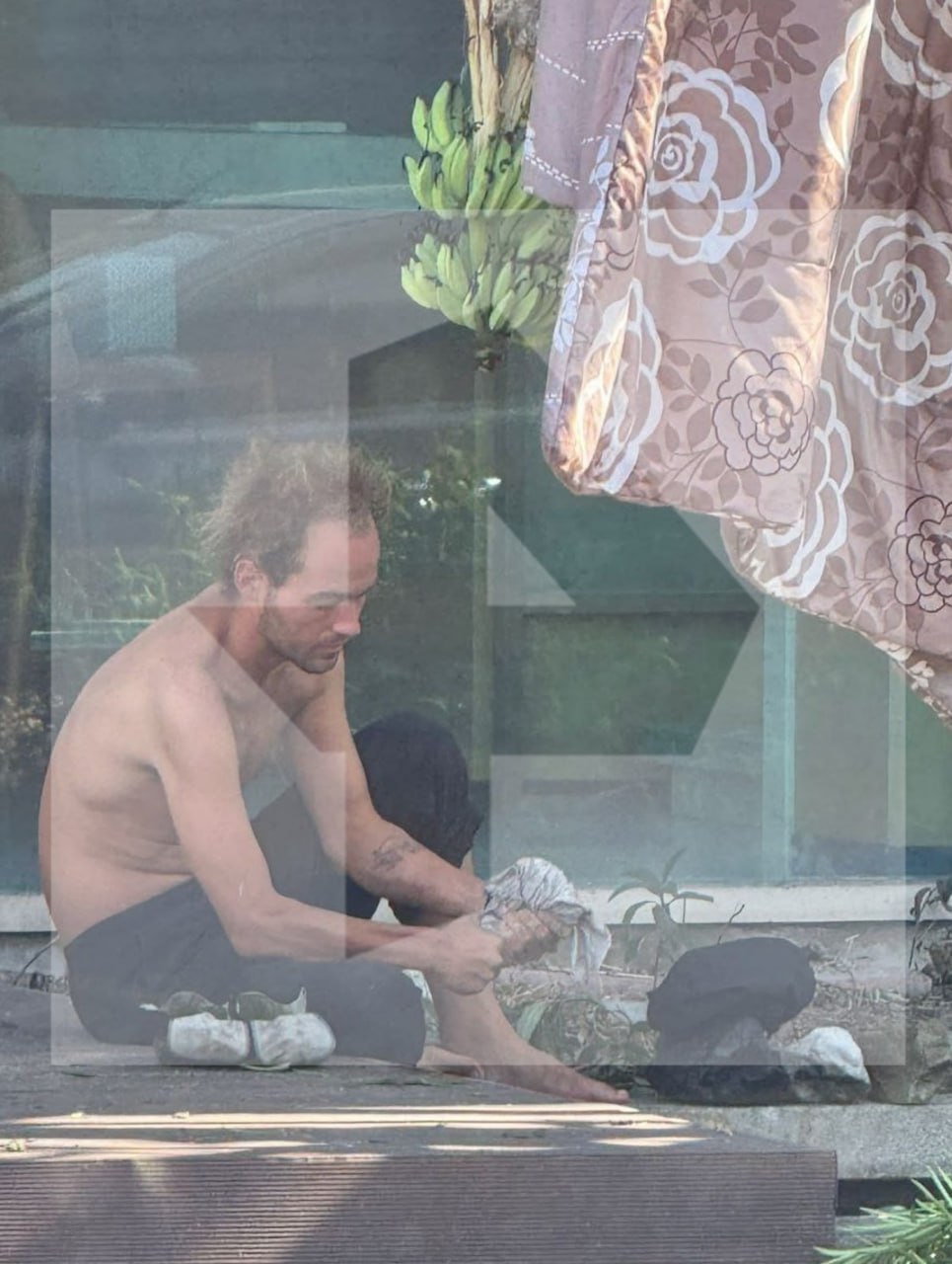 "Он называет себя "Ветер": петербуржец с просроченной визой поменял имя и бомжует в Таиланде "Он называет себя "Ветер": петербуржец с просроченной визой поменял имя и бомжует в Таиланде