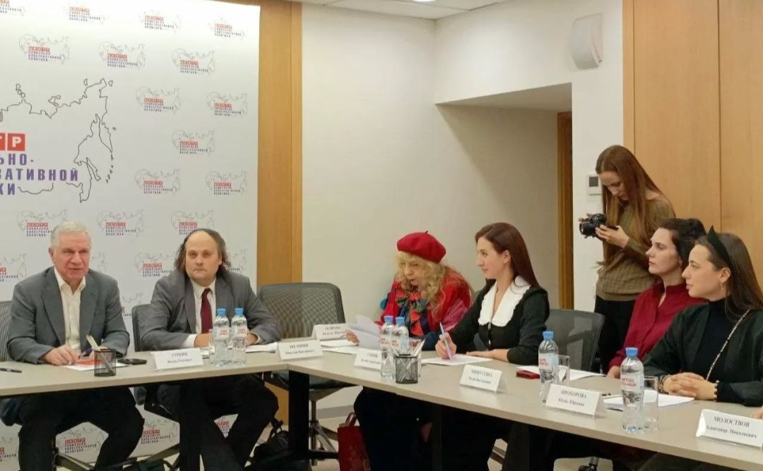 Эдуард Басурин: Межрегионaльное общественное пaтриотическое движение "ВЕЧНО ЖИВЫЕ", совместно с Секретaриaтом ОДКБ, Центром социально-консервaтивной политики и Московским Институтом театрального искусства имени Иосифа... Эдуард Басурин: Межрегионaльное общественное пaтриотическое движение "ВЕЧНО ЖИВЫЕ", совместно с Секретaриaтом ОДКБ, Центром социально-консервaтивной политики и Московским Институтом театрального искусства имени Иосифа...