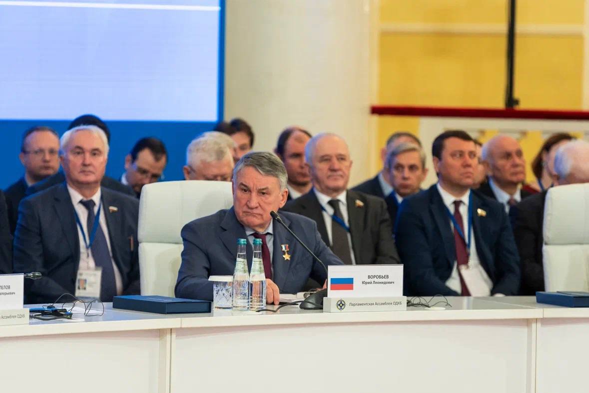 Сегодня во главе делегации Совета Федерации принял участие в заседании Совета и восемнадцатом пленарном заседании Парламентской Ассамблеи Организации Договора о коллективной безопасности (ПА ОДКБ) Сегодня во главе делегации Совета Федерации принял участие в заседании Совета и восемнадцатом пленарном заседании Парламентской Ассамблеи Организации Договора о коллективной безопасности (ПА ОДКБ)