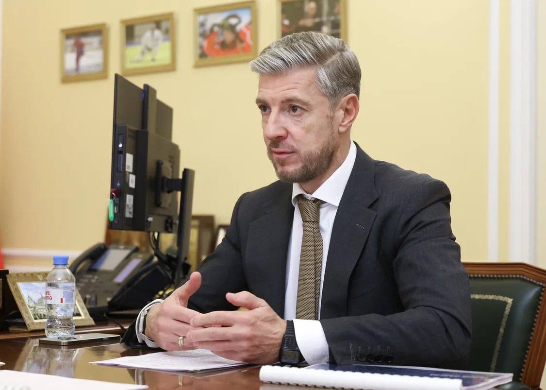 Михаил Дегтярёв: Развитие падела – современного вида спорта, набирающего популярность во всем мире, обсудили с президентом Федерации падела России Алексеем Золотаревым Михаил Дегтярёв: Развитие падела – современного вида спорта, набирающего популярность во всем мире, обсудили с президентом Федерации падела России Алексеем Золотаревым