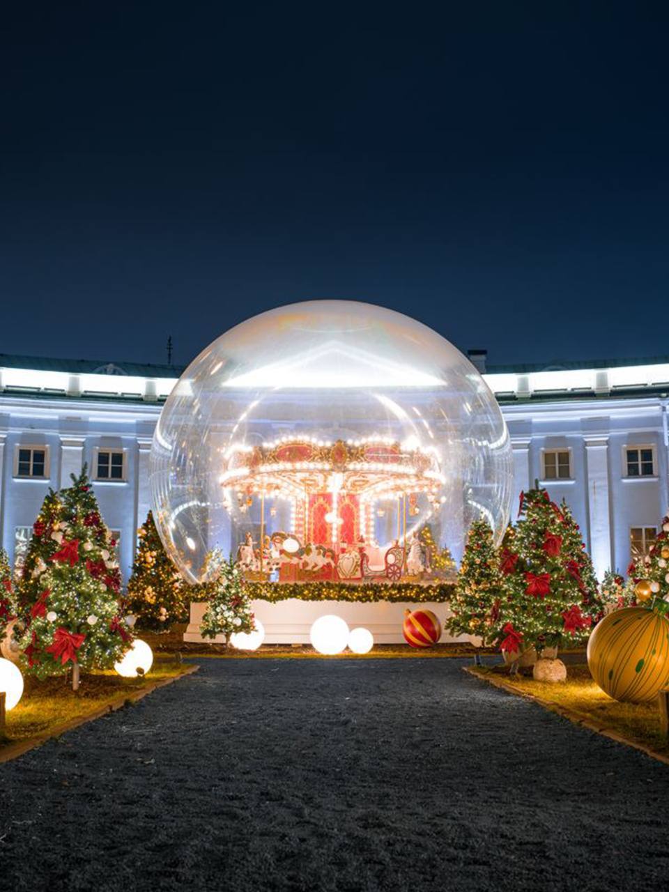 возле НИИ Склифосовского сказочно! возле НИИ Склифосовского сказочно!