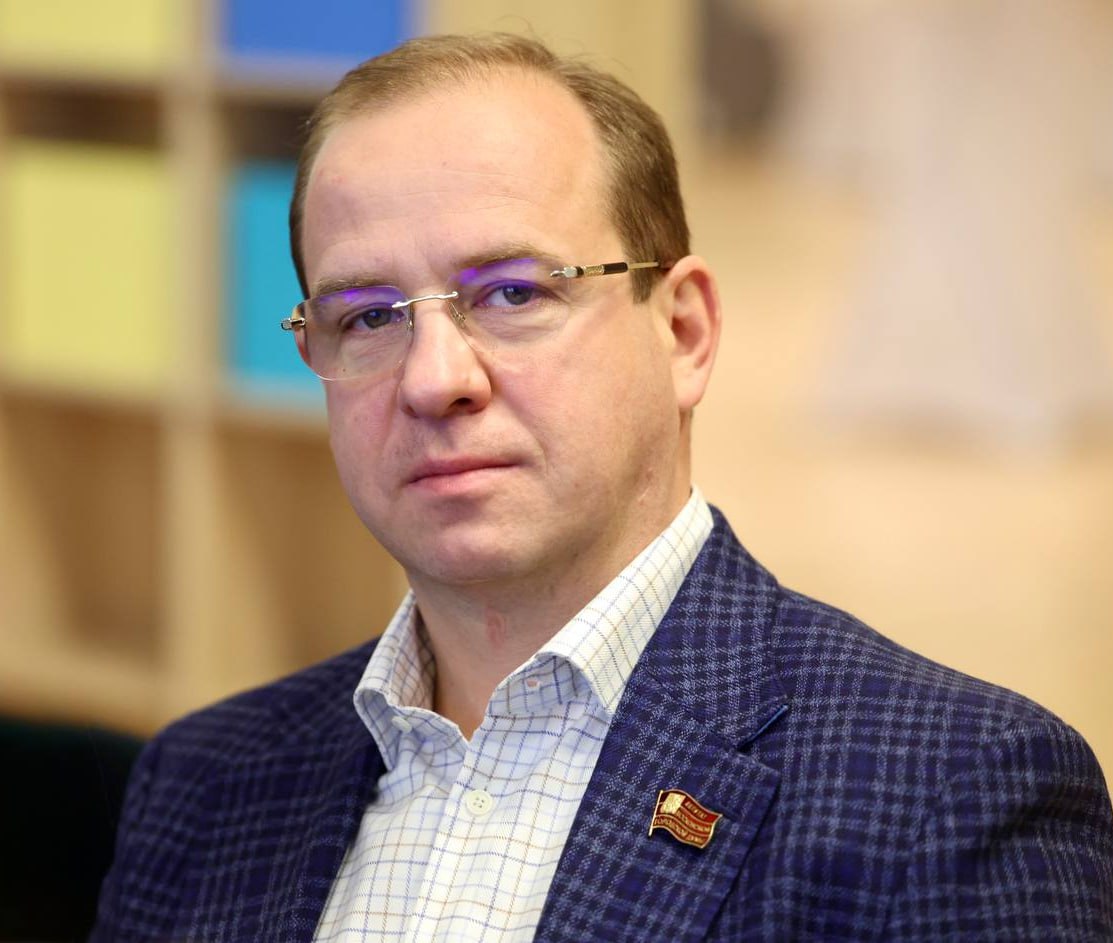 Мэр Москвы Сергей Семенович Собянин поздравил столичных школьников с выдающимися успехами на международных олимпиадах Мэр Москвы Сергей Семенович Собянин поздравил столичных школьников с выдающимися успехами на международных олимпиадах