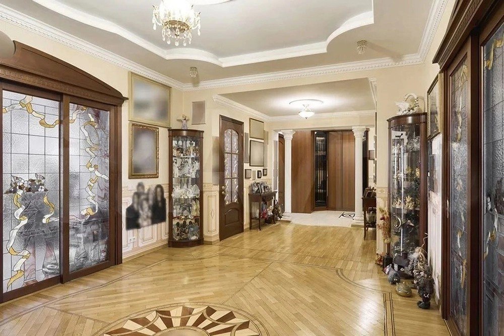 Роскошь и китч. Смотрите, что за квартиру купила Лурье у Долиной за 112 млн Роскошь и китч. Смотрите, что за квартиру купила Лурье у Долиной за 112 млн