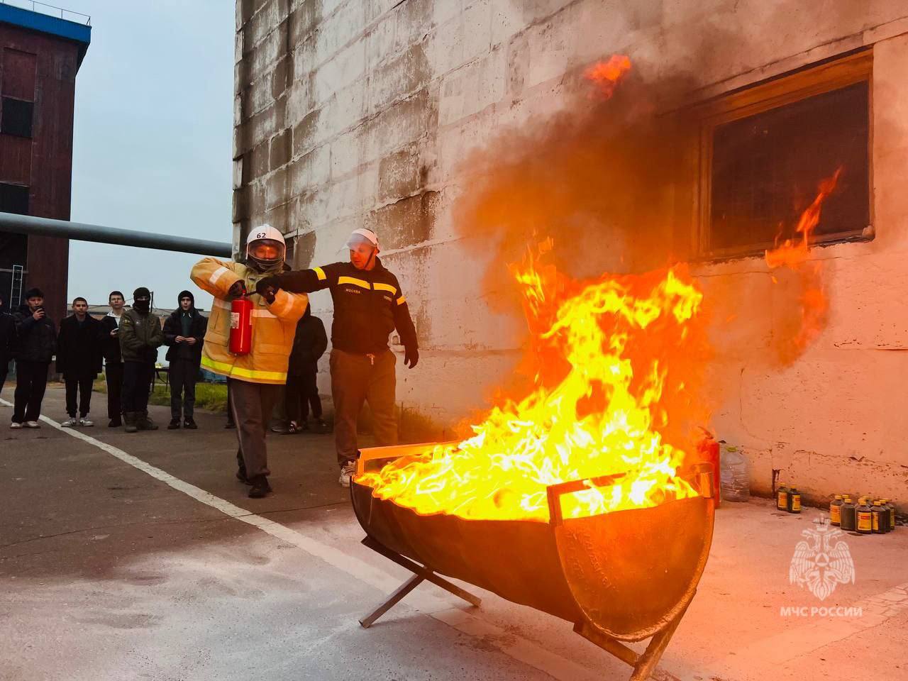 Оттачивая мастерство. На базе 62 ПСЧ Управления по ЮВАО ГУ МЧС России по г. Москве прошли соревнования по пожарно-спасательному спорту для кадетских классов школы № 1363 Оттачивая мастерство. На базе 62 ПСЧ Управления по ЮВАО ГУ МЧС России по г. Москве прошли соревнования по пожарно-спасательному спорту для кадетских классов школы № 1363