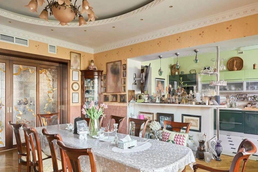 Роскошь и китч. Смотрите, что за квартиру купила Лурье у Долиной за 112 млн Роскошь и китч. Смотрите, что за квартиру купила Лурье у Долиной за 112 млн