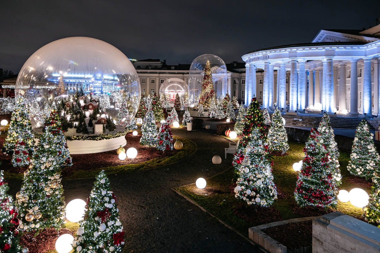 Московские поликлиники и больницы начали преображаться к Новому году! Московские поликлиники и больницы начали преображаться к Новому году!