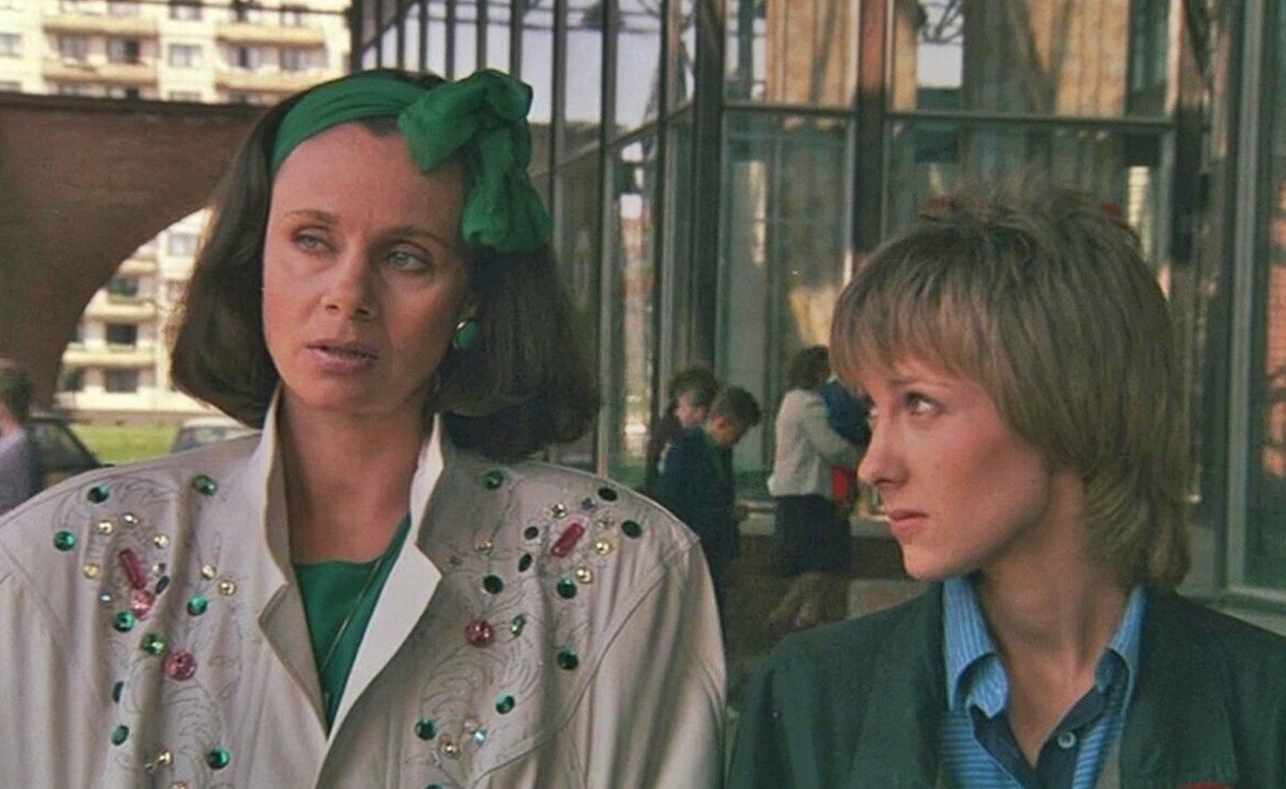 Главное к этому часу:. В Петербурге всю ночь тушили мощный пожар на Правобережном рынке Главное к этому часу:. В Петербурге всю ночь тушили мощный пожар на Правобережном рынке