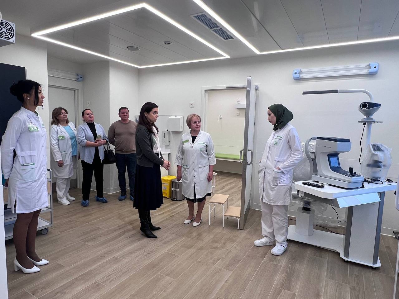 Руководитель постоянного депутатского объединения «ЛДПР», заместитель председателя комиссии МГД по экономической и социальной политике Мария Воропаева посетила открывшуюся в Солнцеве после полной реконструкции детскую... Руководитель постоянного депутатского объединения «ЛДПР», заместитель председателя комиссии МГД по экономической и социальной политике Мария Воропаева посетила открывшуюся в Солнцеве после полной реконструкции детскую...