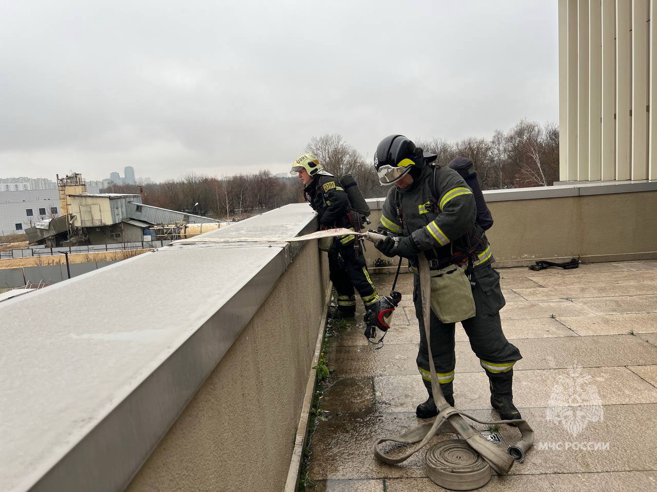 #БудниМЧС. На территории спортивного комплекса «Чкалов Арена» в Северо-Западном округе Москвы прошли пожарно-тактические учения #БудниМЧС. На территории спортивного комплекса «Чкалов Арена» в Северо-Западном округе Москвы прошли пожарно-тактические учения