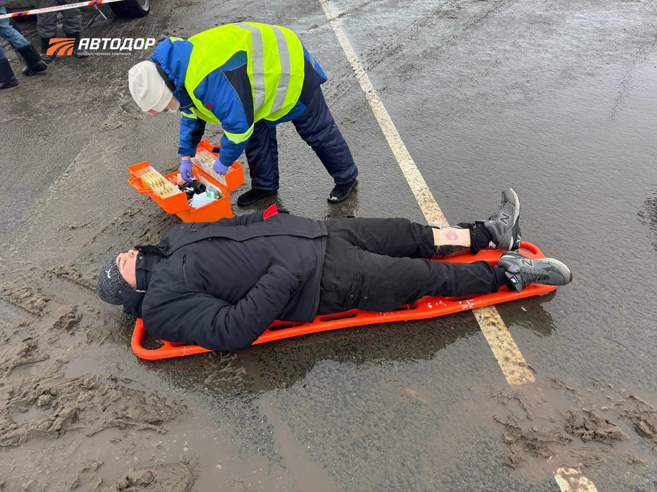 На М-12 «Восток» провели учения по ликвидации последствий ДТП с угрозой взрыва автоцистерны На М-12 «Восток» провели учения по ликвидации последствий ДТП с угрозой взрыва автоцистерны