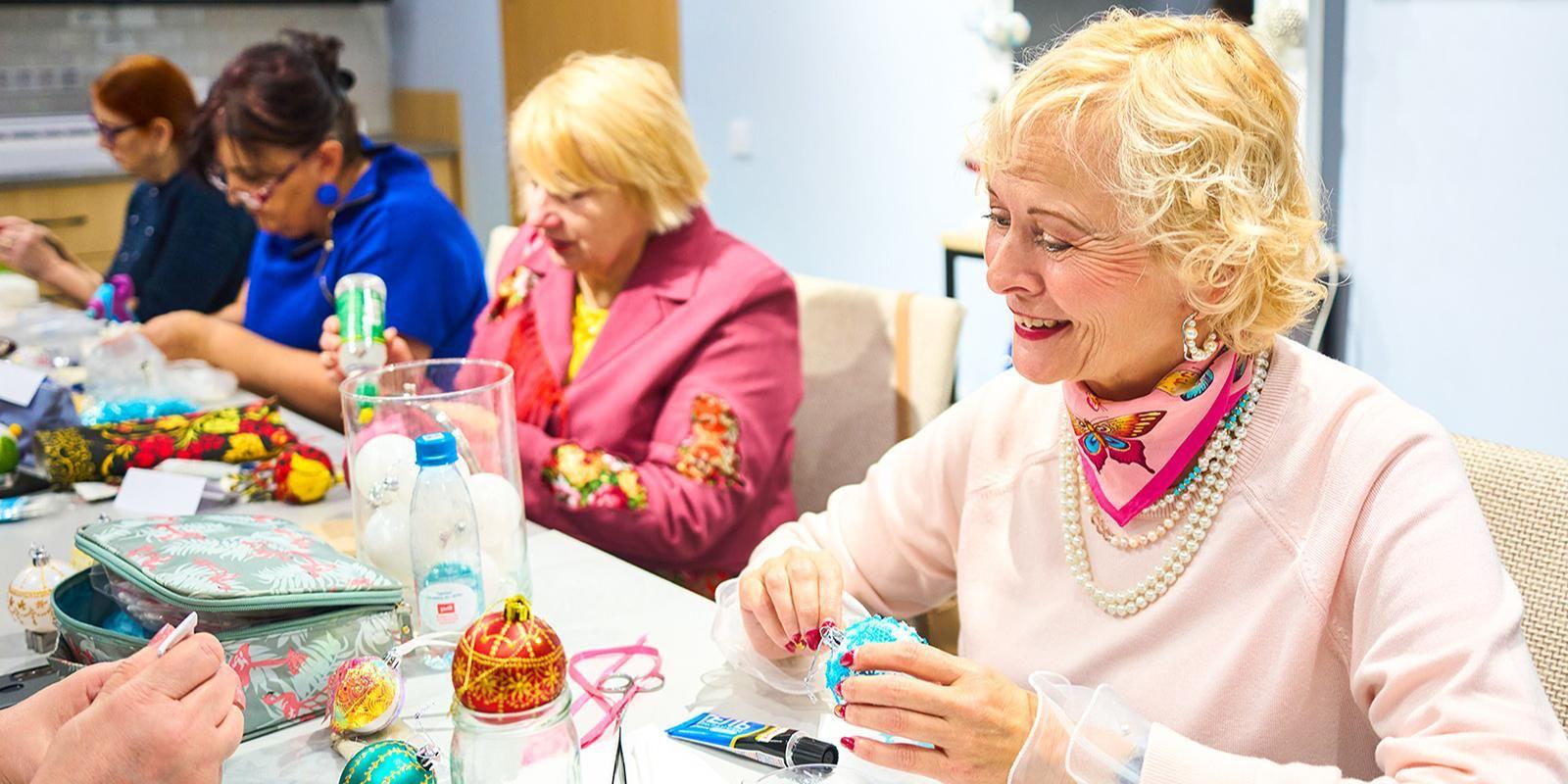 Жителей старшего поколения приглашают принять участие в новом творческом проекте «Московского долголетия»