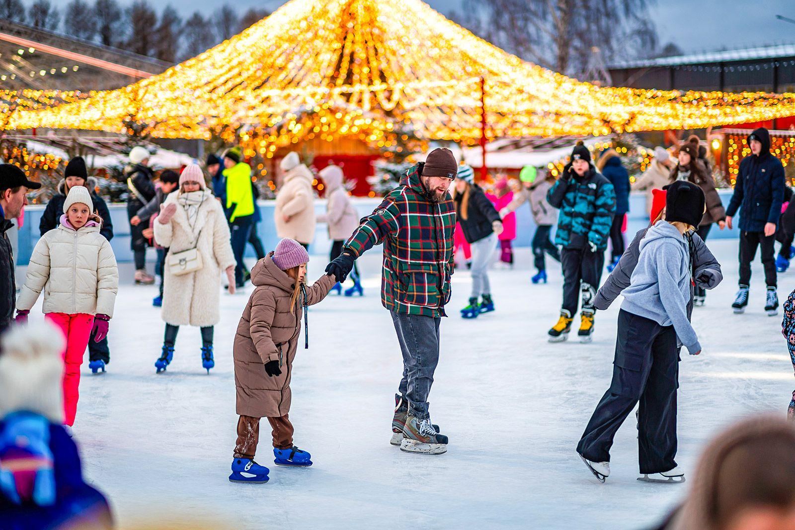 Выступления артистов, шоу фигуристов, мастер-классы — это и многое другое ждет вас в кинопарке «Москино» в субботу и воскресенье Выступления артистов, шоу фигуристов, мастер-классы — это и многое другое ждет вас в кинопарке «Москино» в субботу и воскресенье