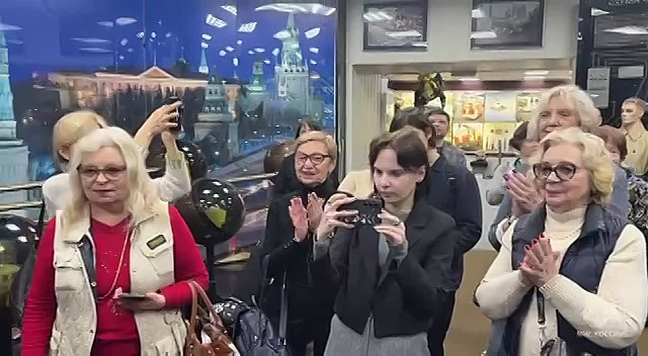 В преддверии 35-летия МЧС России в Музее пожарной г. Москвы охраны почтили память героев