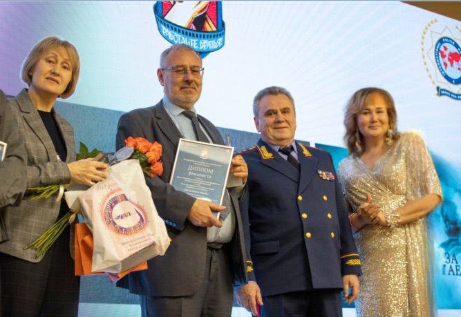 Документальный фильм, подготовленный сотрудниками управления взаимодействия со средствами массовой информации СК России, получил награду Международного фестиваля полицейского кино «Работайте, братья!» Документальный фильм, подготовленный сотрудниками управления взаимодействия со средствами массовой информации СК России, получил награду Международного фестиваля полицейского кино «Работайте, братья!»