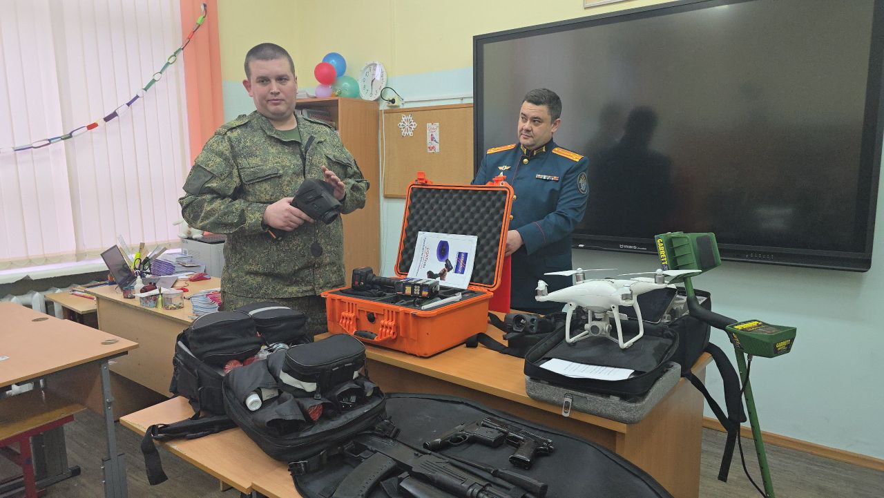 В Москве открылся профильный кадетский класс, подшефный военным следователям В Москве открылся профильный кадетский класс, подшефный военным следователям