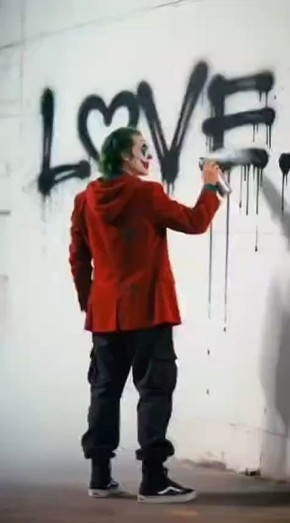 Эдуард Басурин: Камрады! Уже четвертый год наш друг и единомышленник, легенда ночной Москвы, спасает мир от предателей, жуликов, подлецов, инфоцыган и бездарей...и активно вместе с братом помогает фронту!