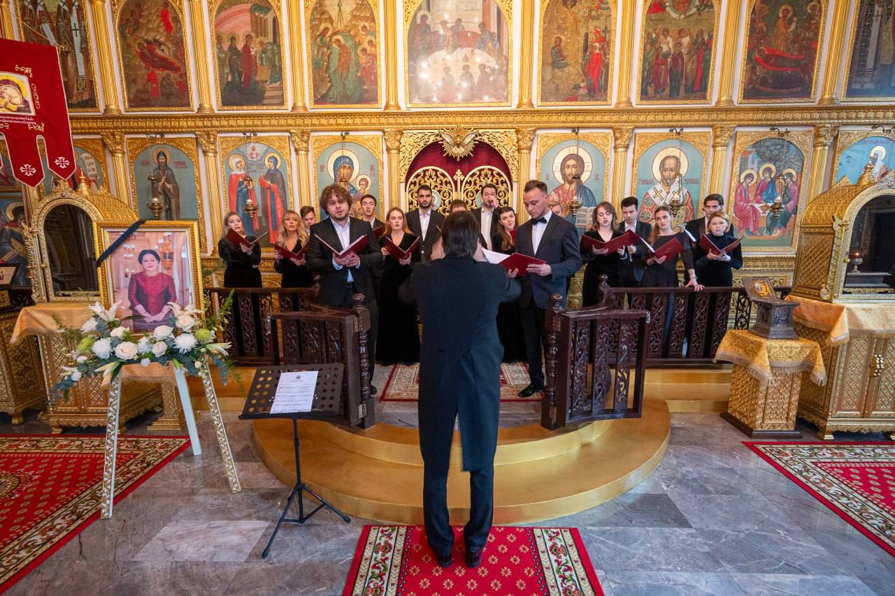 14 декабря в Свято-Николаевском кафедральном соборе Бангкока — впервые в Таиланде — состоялся Концерт Московского Синодального хора 14 декабря в Свято-Николаевском кафедральном соборе Бангкока — впервые в Таиланде — состоялся Концерт Московского Синодального хора