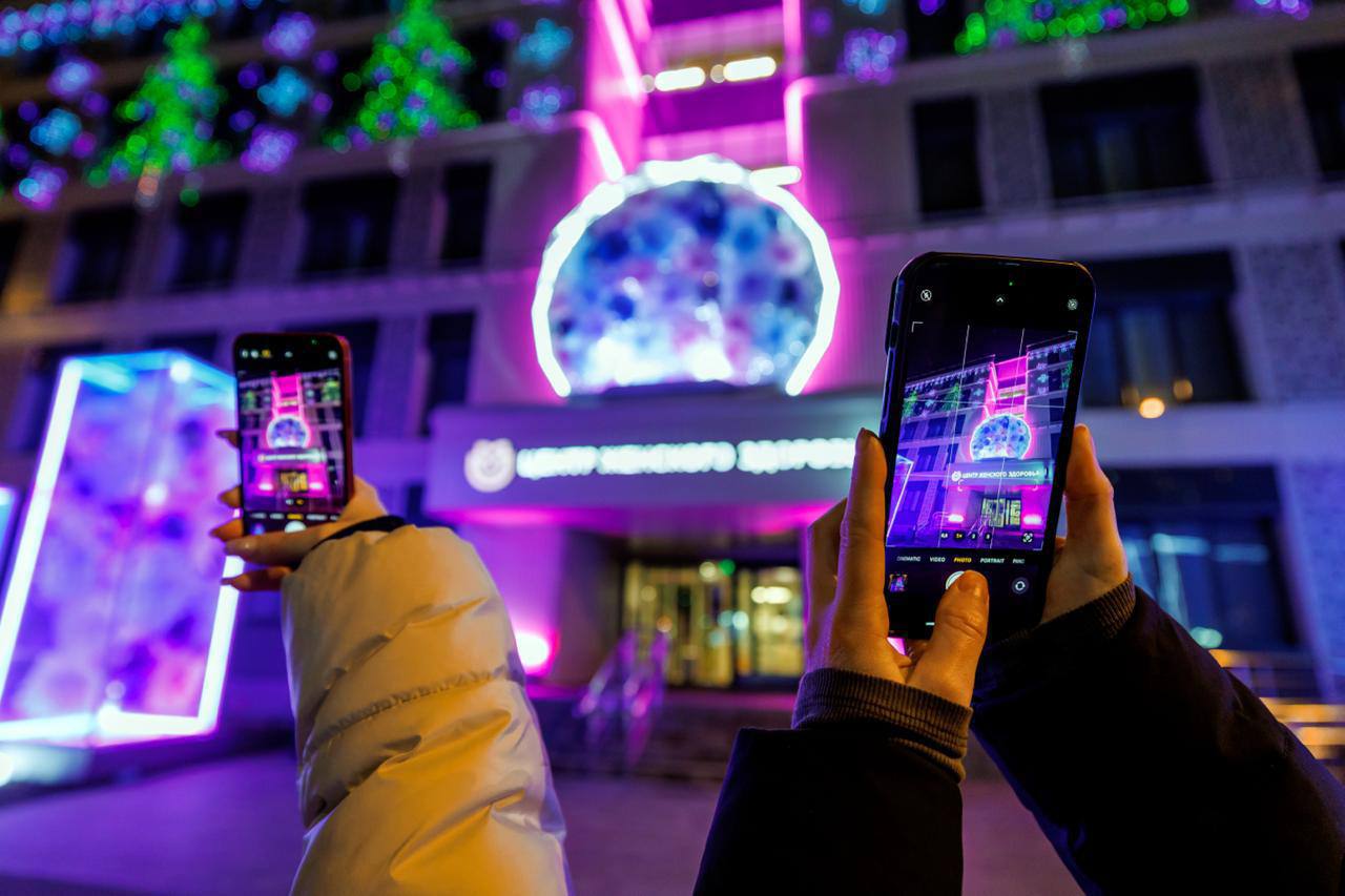 Сказочный зимний сад ожил на фасадах Центров женского здоровья! Сказочный зимний сад ожил на фасадах Центров женского здоровья!