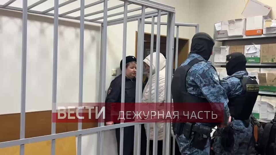 ������� ������, ������� ��������� ���� �� ���� � �������� ����, ��������� ��� ������