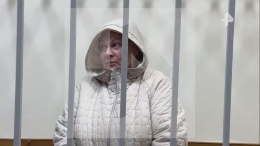 Суд Москвы арестовал на два месяца Наталию К., принимавшую роды у девушки в надувном бассейне в московской квартире