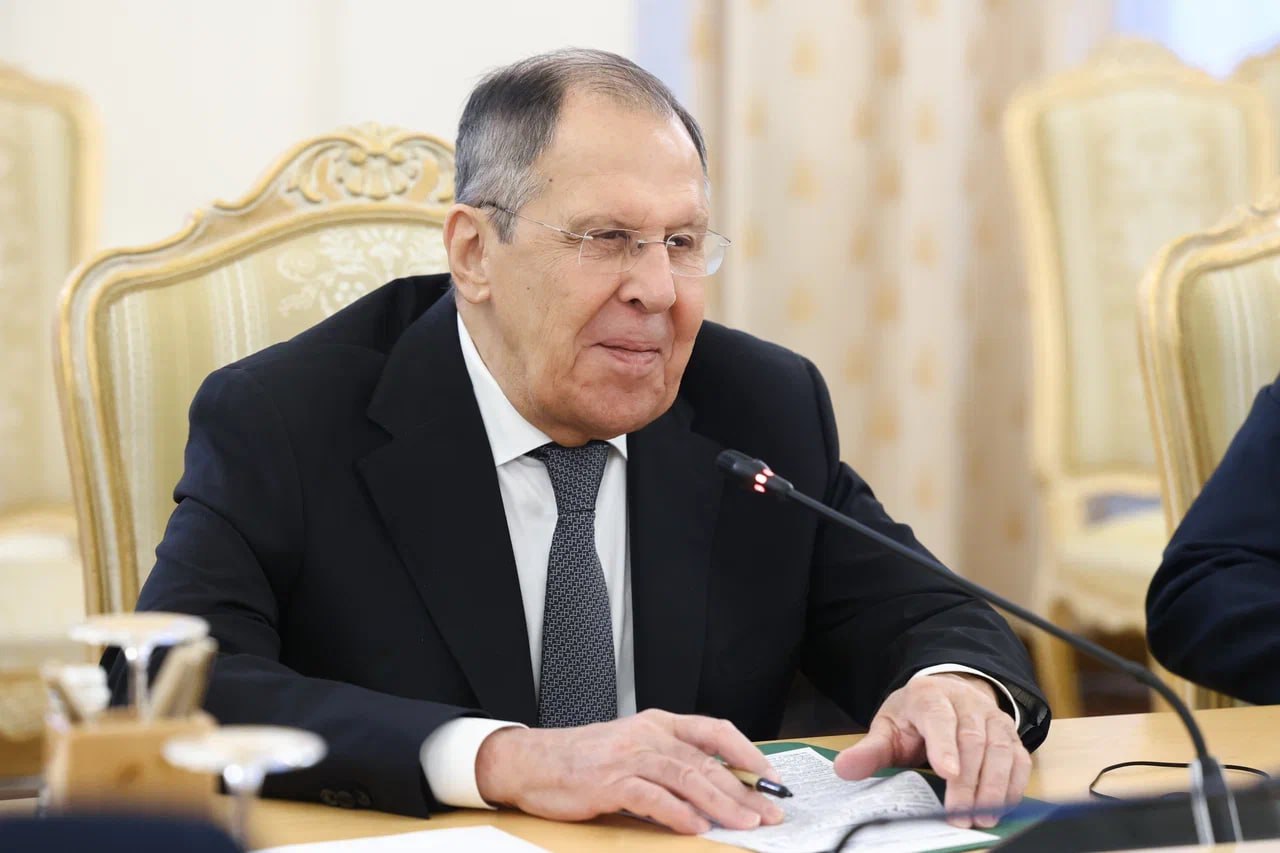 17 декабря Министр иностранных дел Исламской Республики Иран А.Аракчи посетил Москву с рабочим визитом, в ходе которого состоялись его переговоры с Министром иностранных дел России С.В.Лавровым 17 декабря Министр иностранных дел Исламской Республики Иран А.Аракчи посетил Москву с рабочим визитом, в ходе которого состоялись его переговоры с Министром иностранных дел России С.В.Лавровым