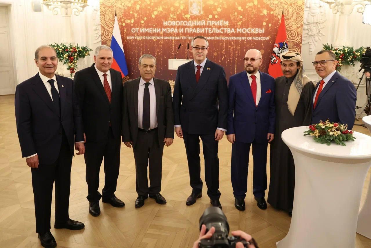 Алексей Шапошников: Мэр Москвы Сергей Семёнович Собянин провёл традиционный новогодний приём представителей дипломатического корпуса Алексей Шапошников: Мэр Москвы Сергей Семёнович Собянин провёл традиционный новогодний приём представителей дипломатического корпуса