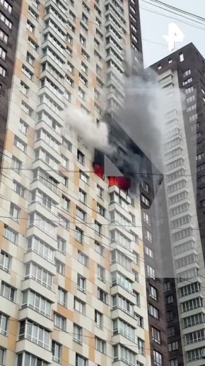 На востоке Москвы ликвидируют пожар