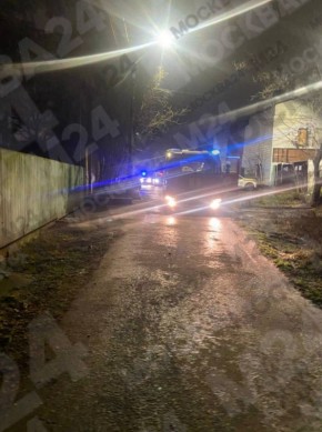 При взрыве в Банном переулке ранения получили 2 человека — 51-летняя женщина и 15-летний подросток, пишут СМИ