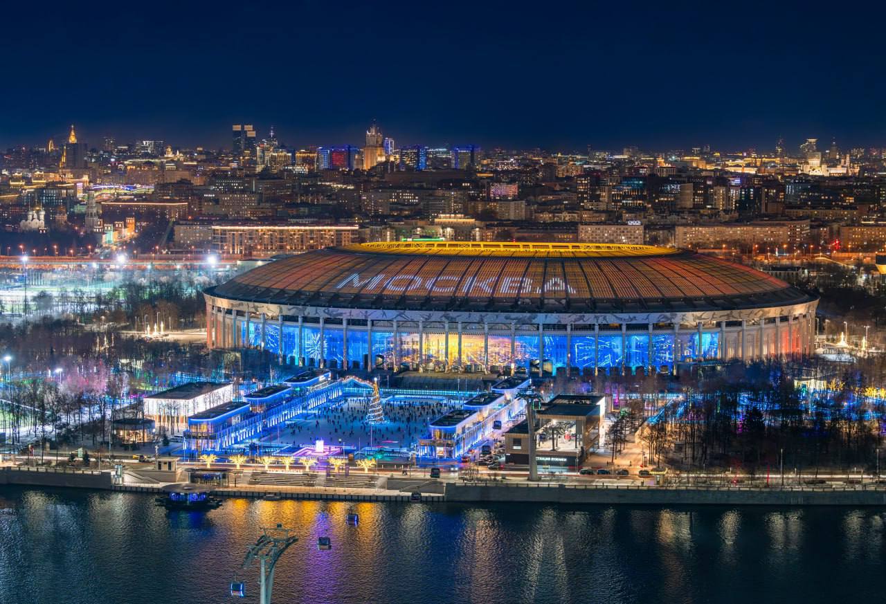 АТМОСФЕРА: стабильную, но мрачную погоду пообещал москвичам научный руководитель Гидрометцентра России Роман Вильфанд