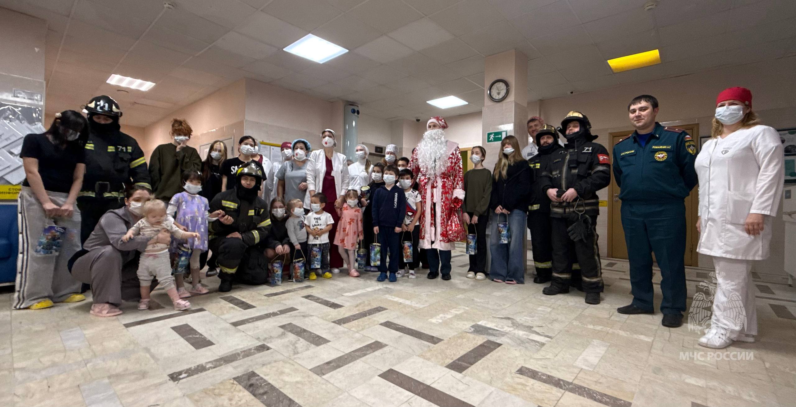 Новогодняя сказка от пожарного Деда Мороза Новогодняя сказка от пожарного Деда Мороза