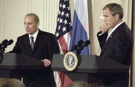 Роман Насонов: Владимир Путин описал сценарий нынешнего конфликта на Украине еще 16 лет назад