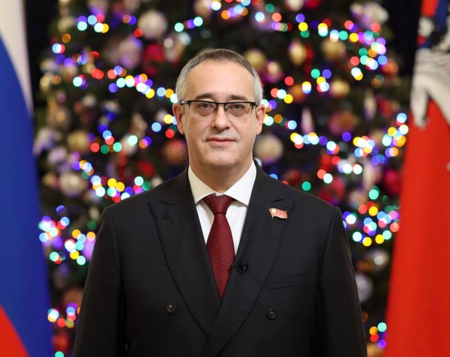 Пусть Новый год подарит волшебство и вдохновит на победы! Пусть Новый год подарит волшебство и вдохновит на победы!