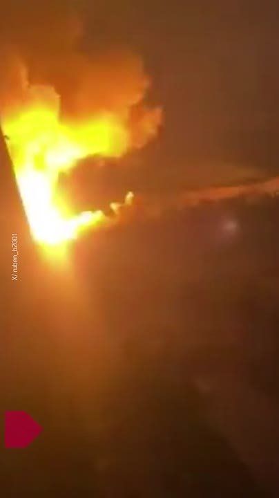 Новости к этому часу:. ВВС США нанесли серию ударов по военным объектам на территории Каракаса в Венесуэле