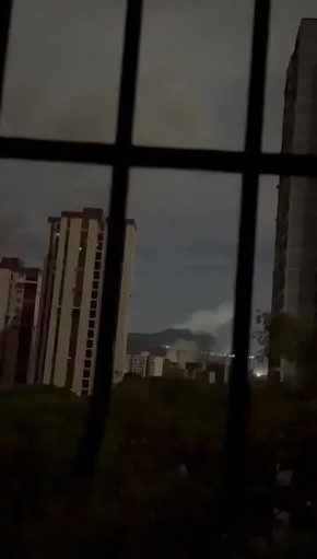 Олег Царёв: Появилось видео атаки американского AH-1Z Viper с предельно малой дистанции — это уже само по себе говорит о фактическом отсутствии работающей ПВО в районе цели