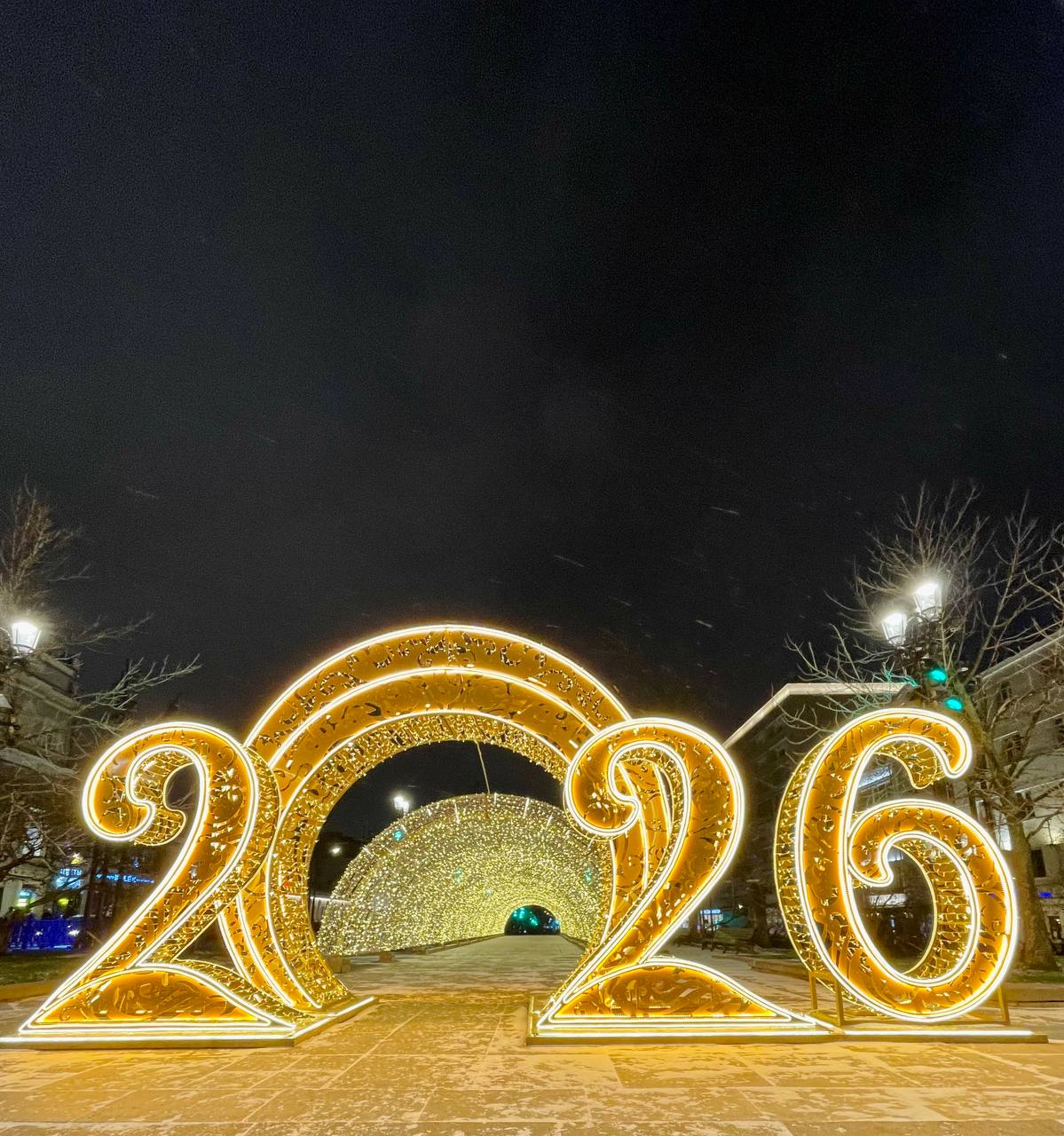 В Москве — парад новогодних декораций В Москве — парад новогодних декораций