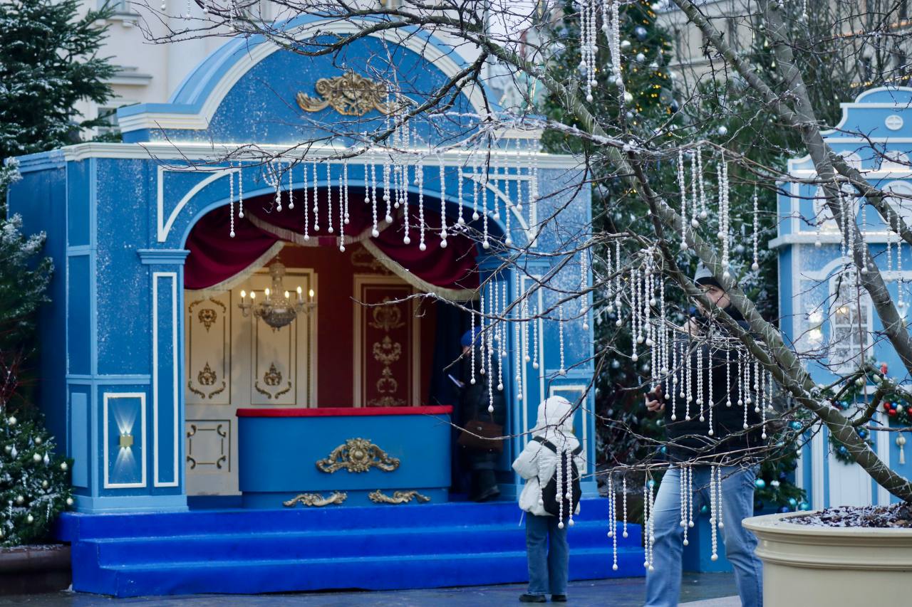 В Москве — парад новогодних декораций В Москве — парад новогодних декораций