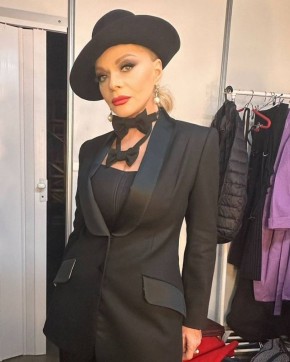 Лариса Долина наконец освободила квартиру в Хамовниках стоимостью 112 миллионов рублей, сообщила РИА Новости адвокат покупательницы Полины Лурье — Светлана Свириденко