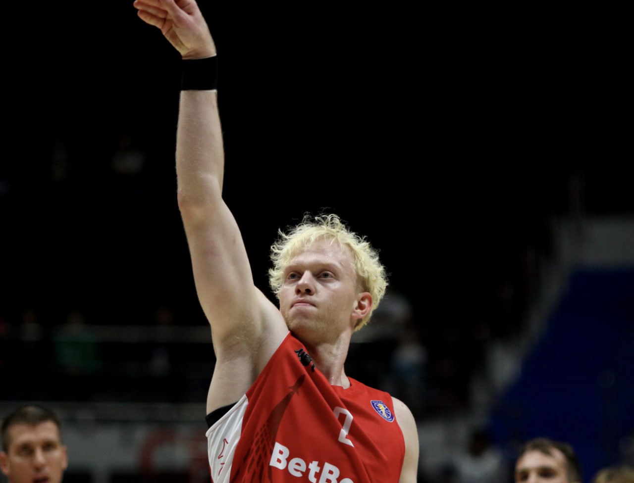 Российского баскетболиста Даниила Касаткина выпустили из французской тюрьмы, сообщил RT его адвокат