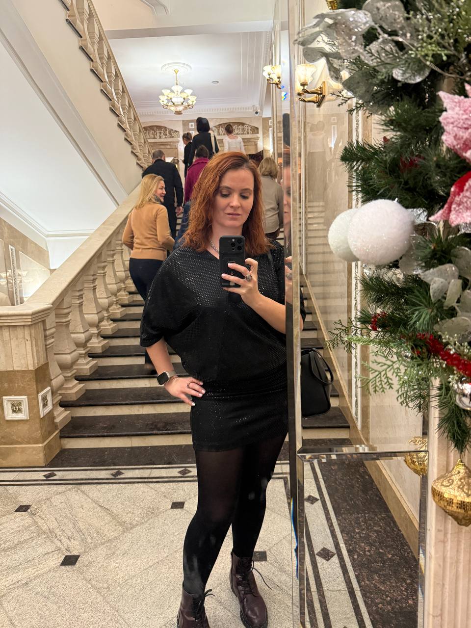 Анна Долгарева: Между тем, вчера ходила на спектакль «Женщины» во Дворце Железнодорожников и в консерваторию с дорогим братцем писателем Штапичем и евонным семейством Анна Долгарева: Между тем, вчера ходила на спектакль «Женщины» во Дворце Железнодорожников и в консерваторию с дорогим братцем писателем Штапичем и евонным семейством