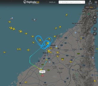 Самолёт российской авиакомпании Boeing 767-224, выполнявший рейс из Дубая в Москву, подал сигнал бедствия