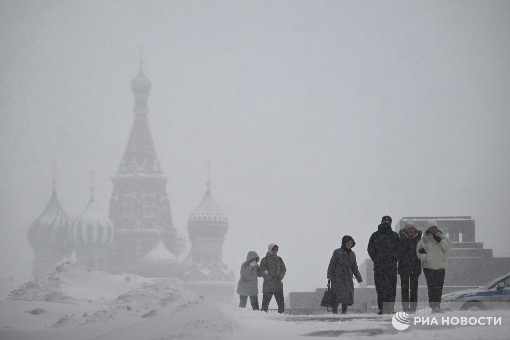 Половина месячной нормы осадков выпала за день в Москве