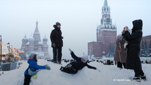 Высота снежного покрова в Москве достигла 39 см, по области — до 50 см, большего прироста пока не ожидается, сообщила ТАСС ведущий сотрудник Гидрометцентра России Марина Макарова