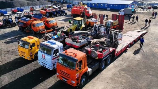 Столица оказала масштабную поддержку новым регионам, передав в их распоряжение около 300 единиц специализированной коммунальной техники