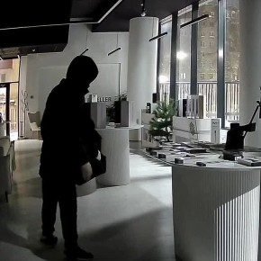 ����� ����� �������� IPhone: ������ 50 ���������� ������ � ������ �� 2 ������