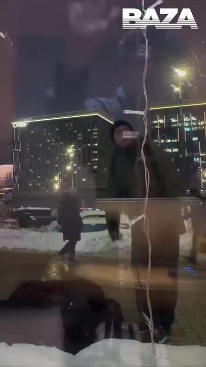 ������� ������� ����������� ���� ����� �� �����, � ��� ����� � ����