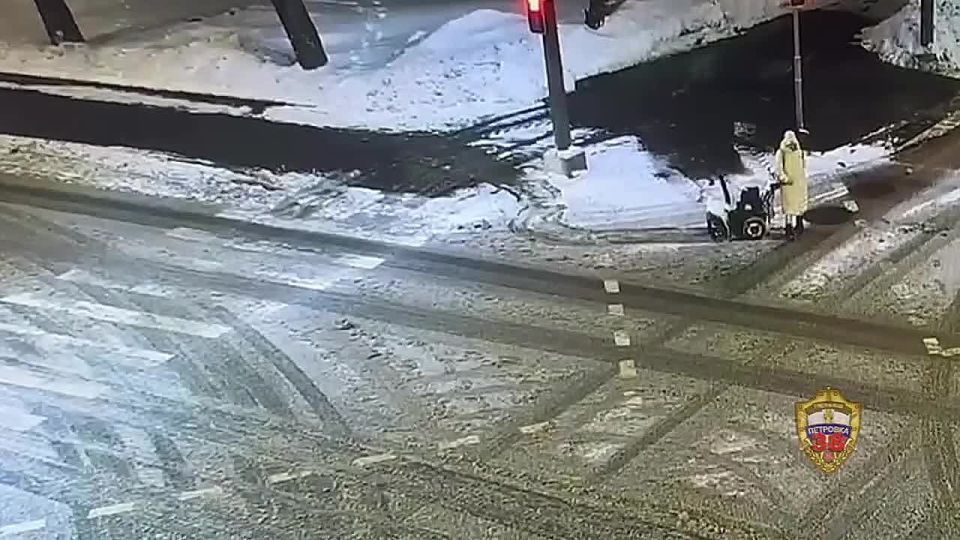 Москвичка угнала снегоуборочную машину в Москве