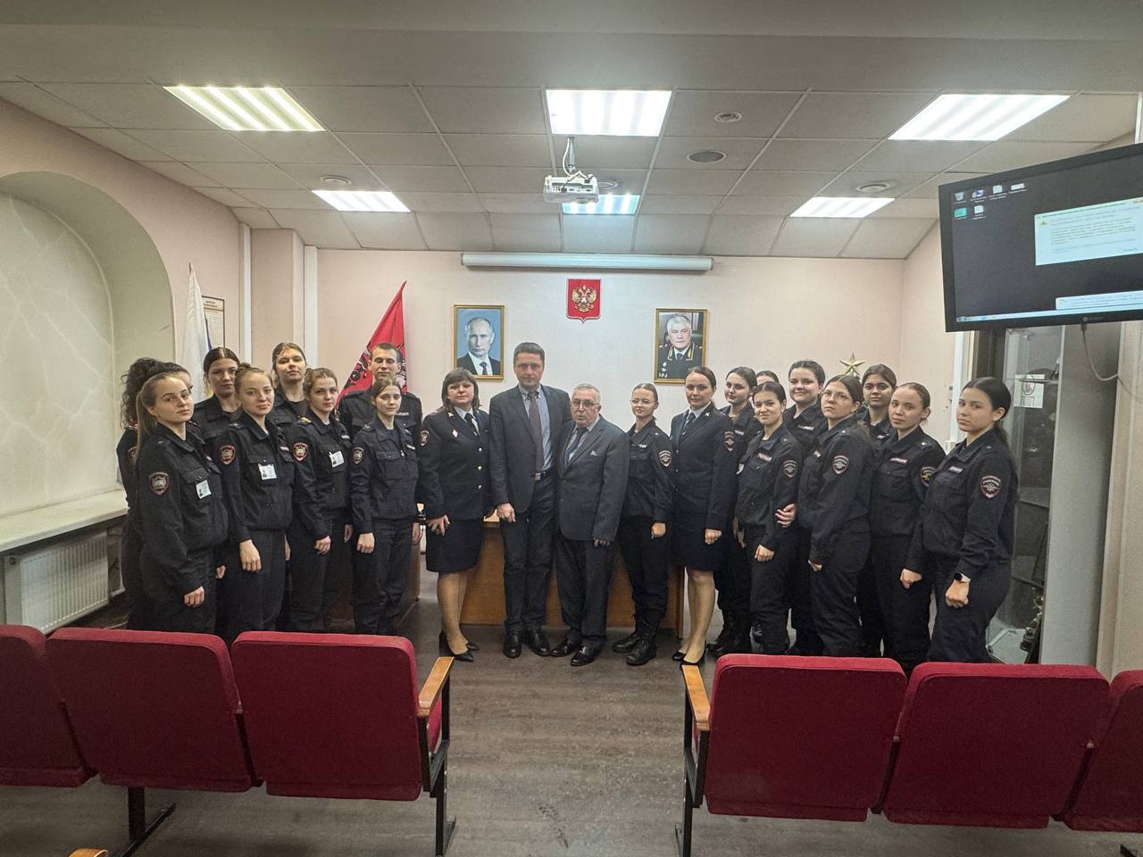 ЛУ МВД России на станции Москва-Рязанская при участии Общественного совета организовало «Студенческий десант» ЛУ МВД России на станции Москва-Рязанская при участии Общественного совета организовало «Студенческий десант»