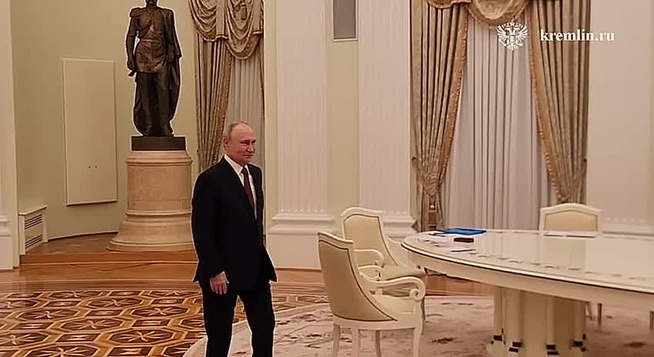 В Кремле начались переговоры Путина и Уиткоффа